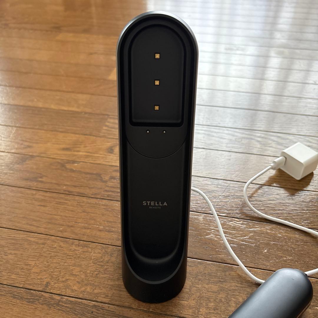 STELLA BEAUTE レーザー＆EMSリフトブラシ