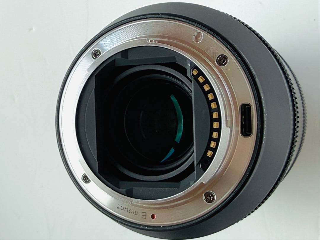 sirui aurora 85mm f1.4 35mm f1.4 Eマウント