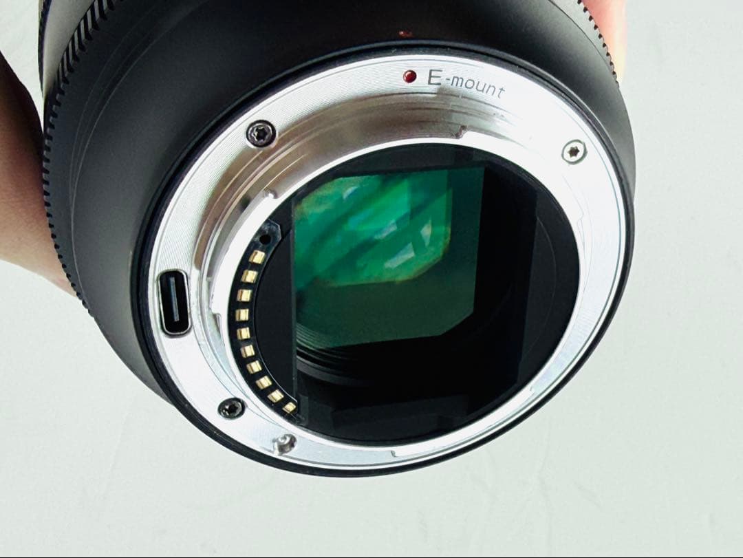 sirui aurora 85mm f1.4 35mm f1.4 Eマウント