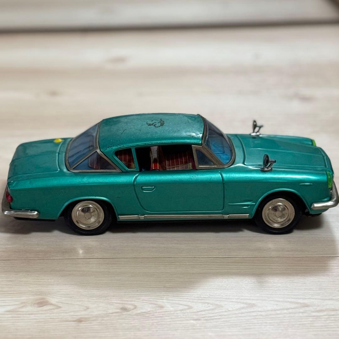 【古いブリキの自動車】FIAT フィアット 2300S 自動車 イチコー 当時物