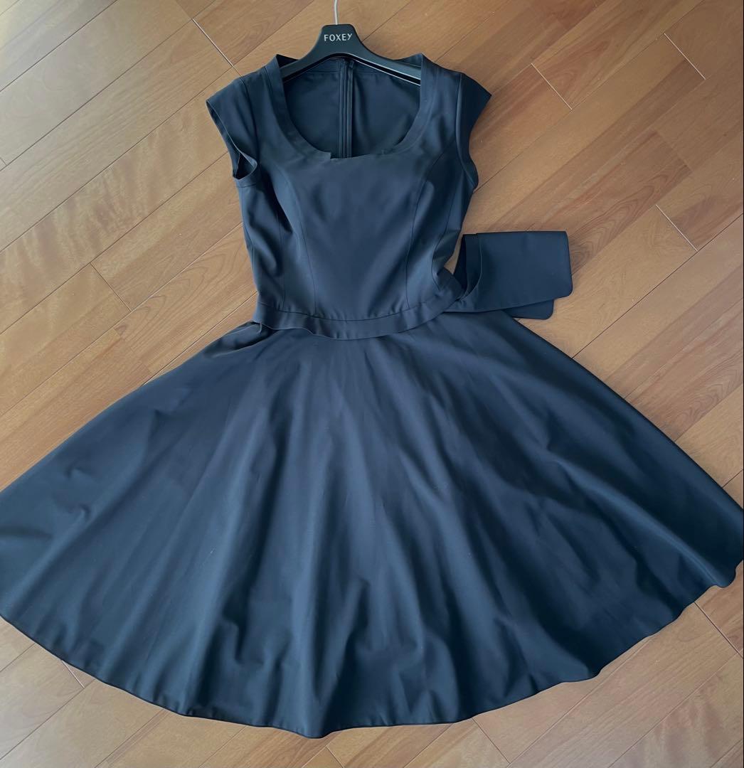 FOXEY ブラック ノースリーブワンピース　サイズ40