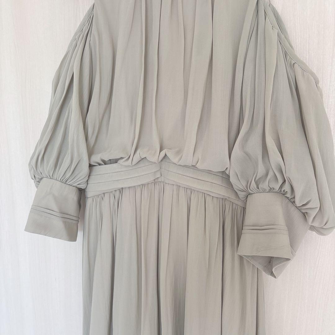 美品⭐️SNIDEL ゴールドショルダーワンピース　0サイズ