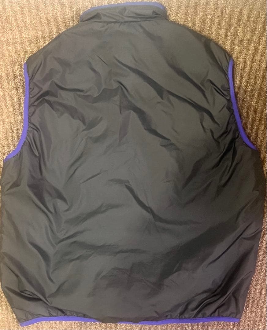 patagonia パフボールベストSサイズ 黒/紫　ほぼ未使用