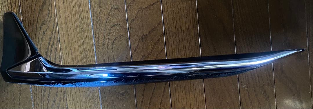 210系クラウン　運転席側　モデリスタハーフエアロ