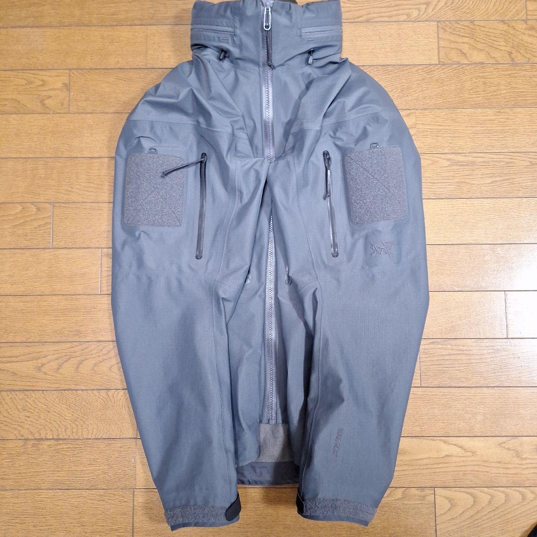 Arc’teryx Leaf　ALPHA JACKET GEN 2　wolf