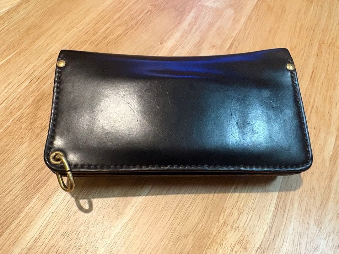 ホーウィンシェルコードバンクロムエクセル 三層ミディアムトラッカーウォレット