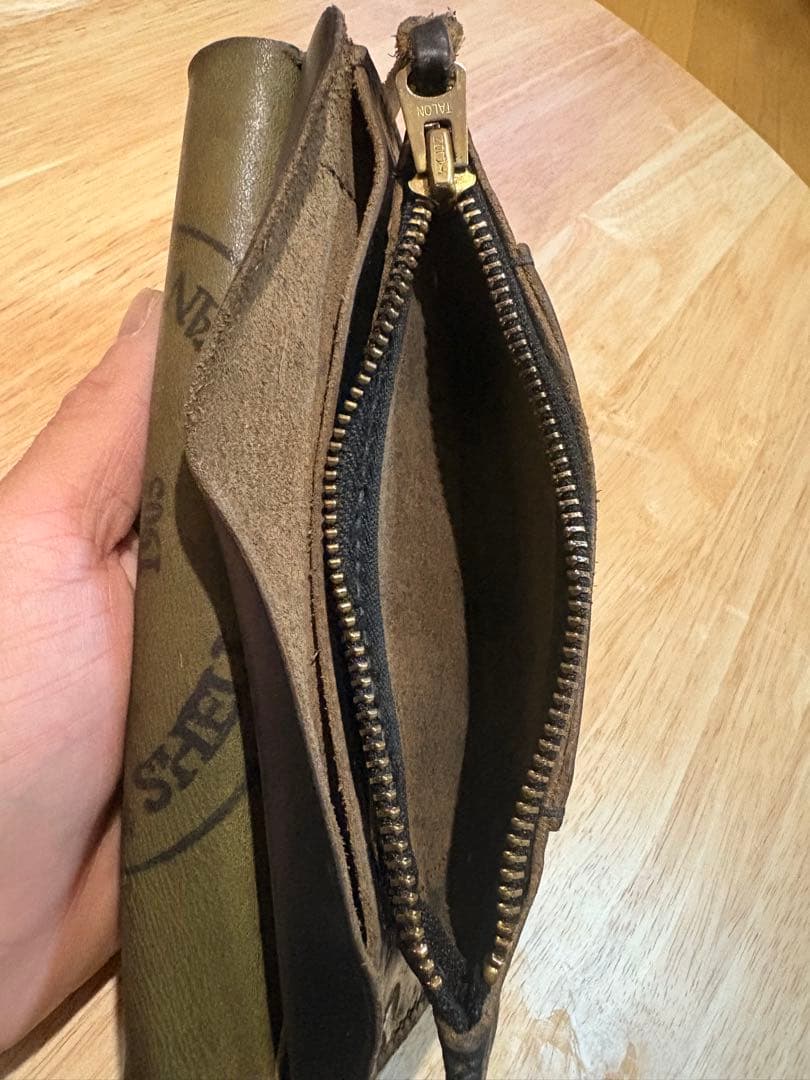 ホーウィンシェルコードバンクロムエクセル 三層ミディアムトラッカーウォレット