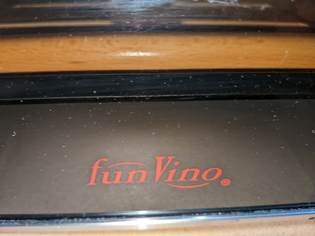 【再々値下げ】ファンヴィーノ 12本収納可能 ワインセラー