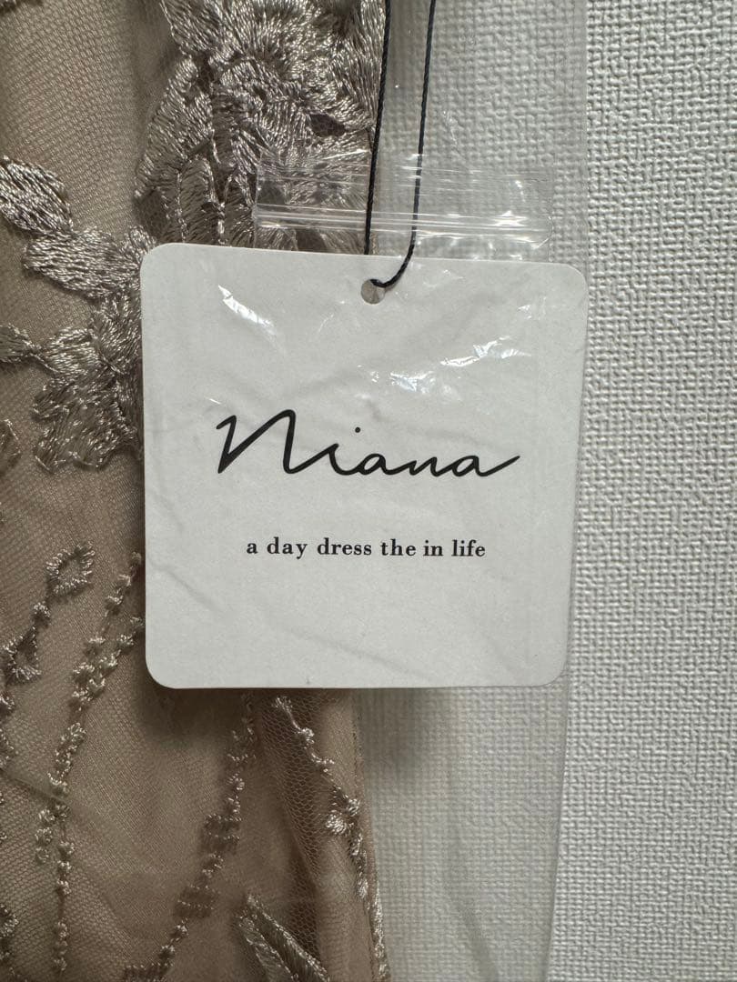 nianaパーティドレス