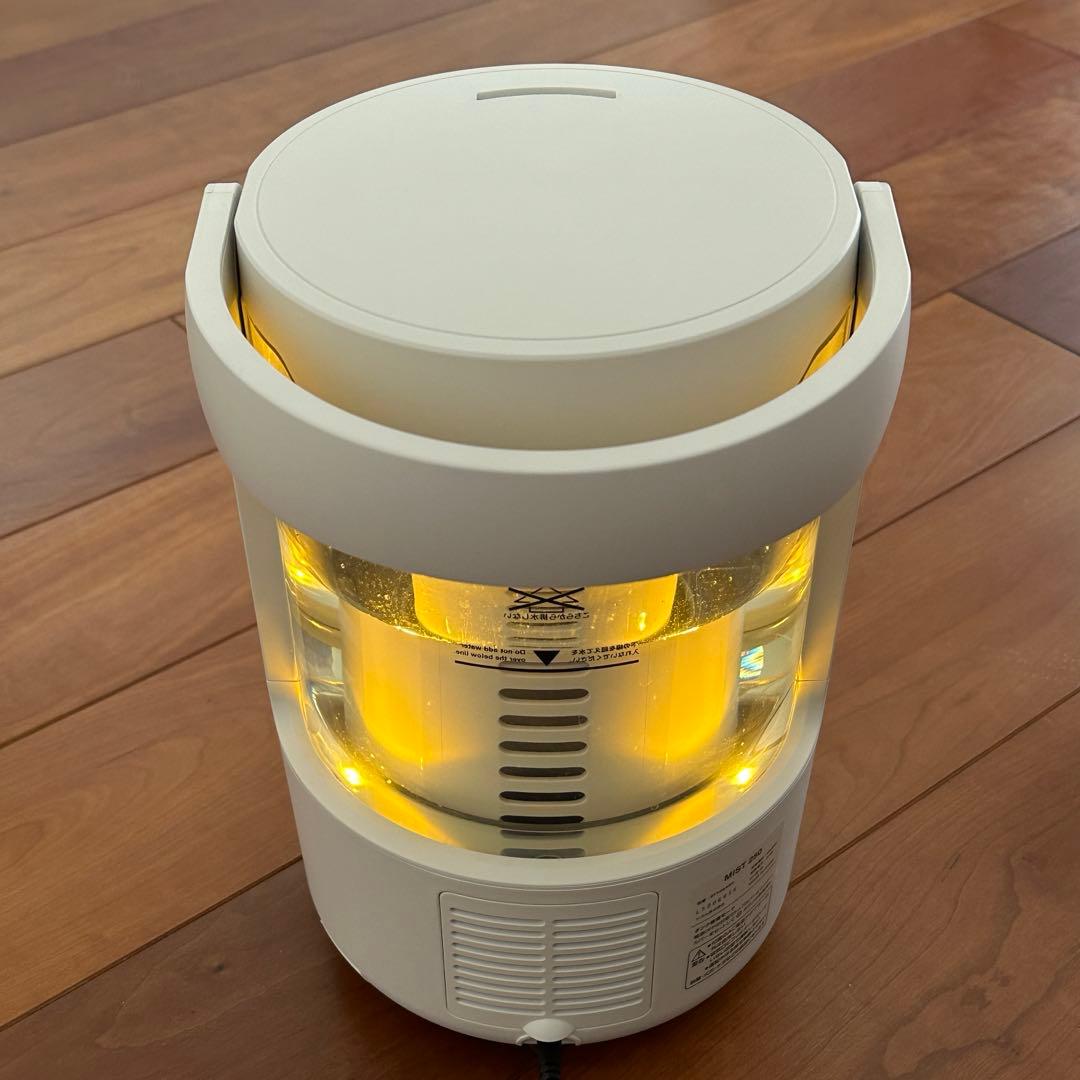 【限定値下】RIYTHM 置き型加湿器 ホワイト