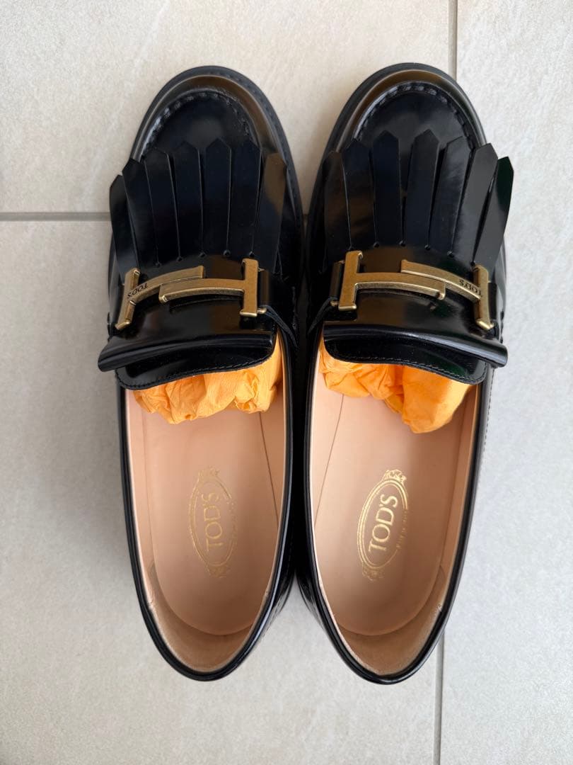 ちる　TOD'S ブラック ローファー