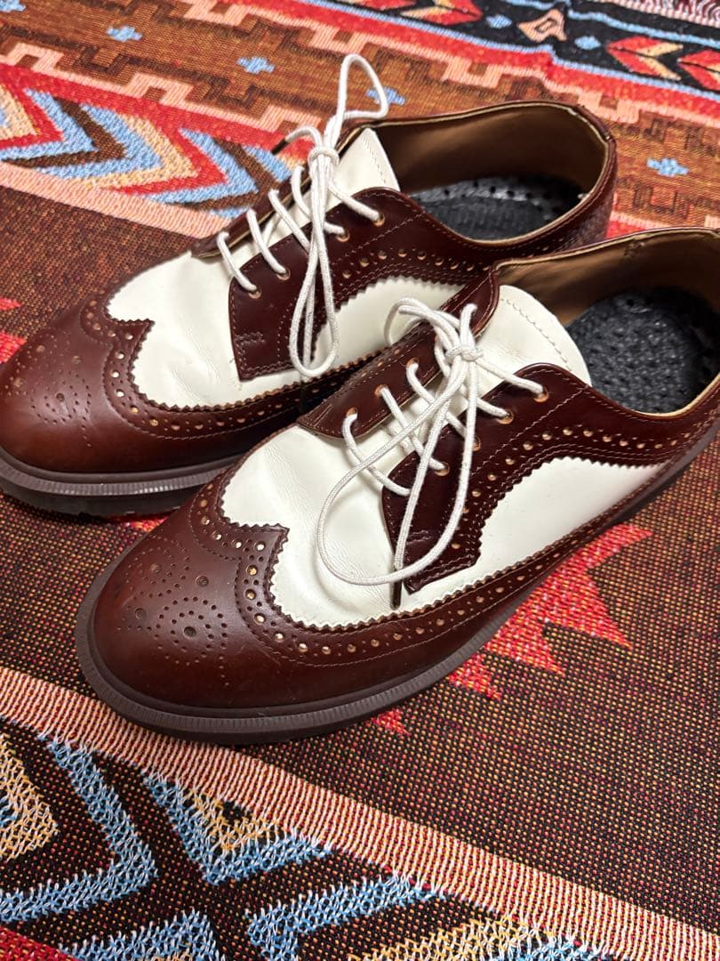 ドクターマーチン　UKウィングチップ レザー ドレスシューズ