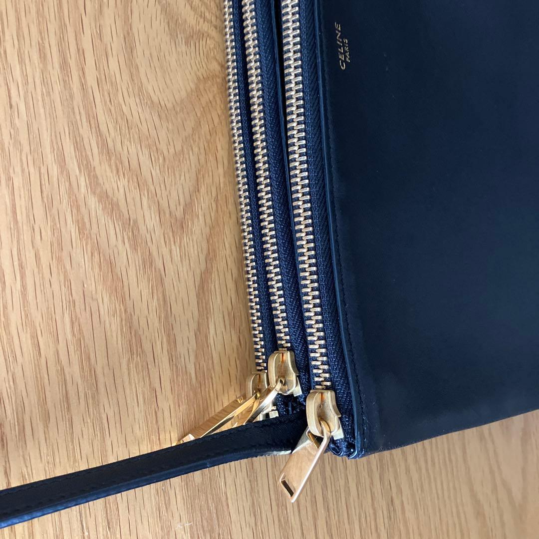 CELINE トリオ　ラージ　ブラック　レザー ショルダーバッグ
