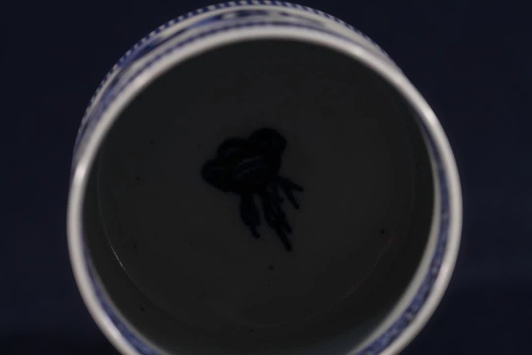 ４５３　古伊万里染付雨降龍図半筒猪口　幕末　無傷美品