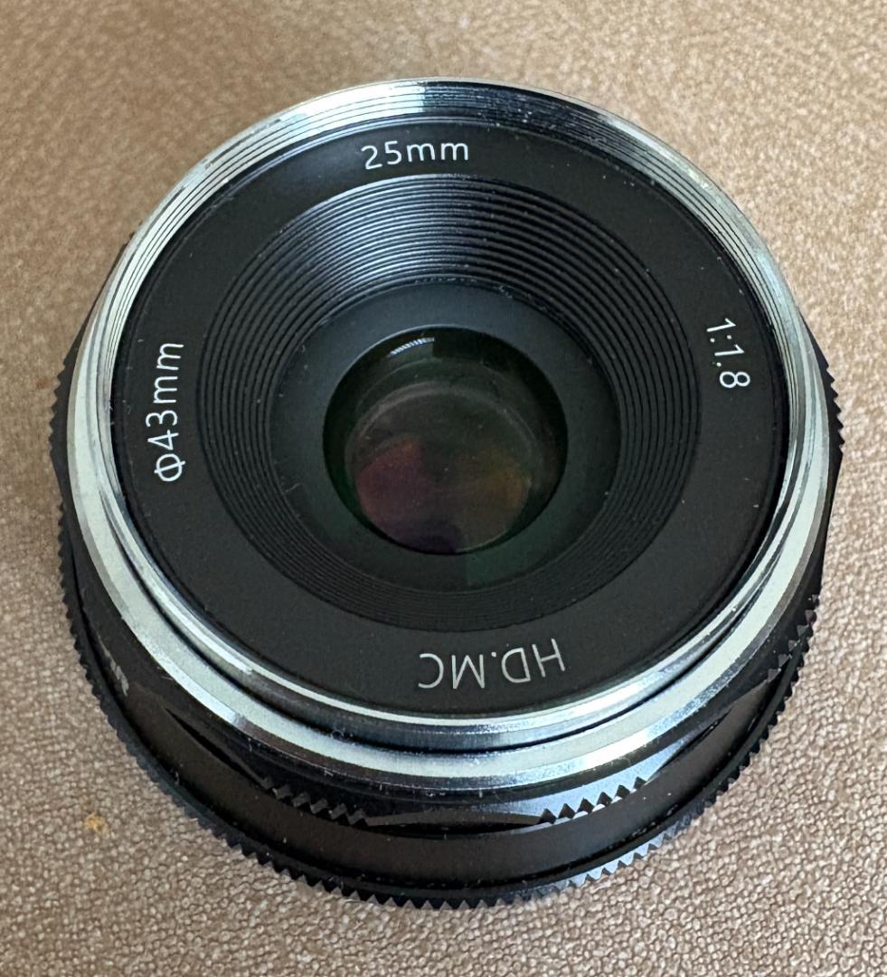 t*o様 LUMIX GX7MK2ミラーレスカメラ ズームレンズ＆25mm単焦点