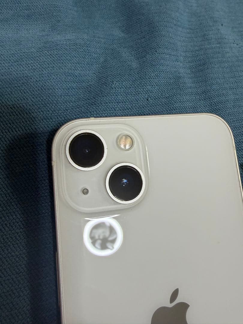 Apple iPhone 13 ホワイト 本体とケーブル