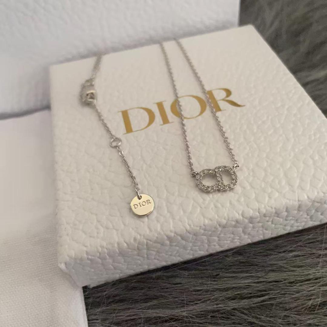 ロゴ ネックレス シルバー