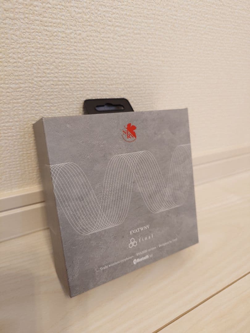 【新品】EVA2020 ワイヤレスイヤホン グレー