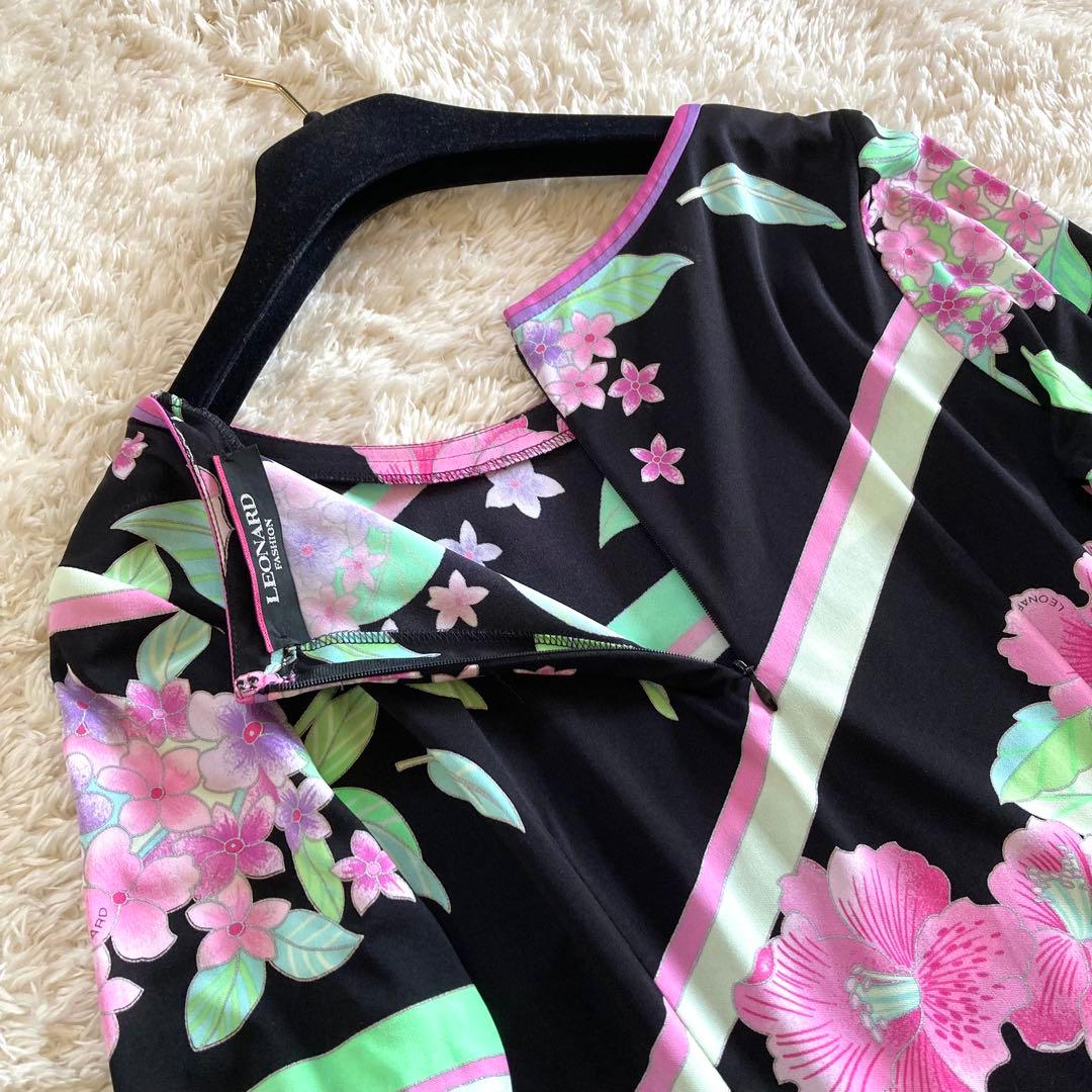 【極美品/近年】レオナール カンカン ボタニカル 花柄トリム フレアワンピース