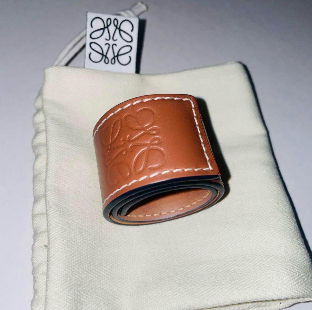 LOEWE レザーバングル