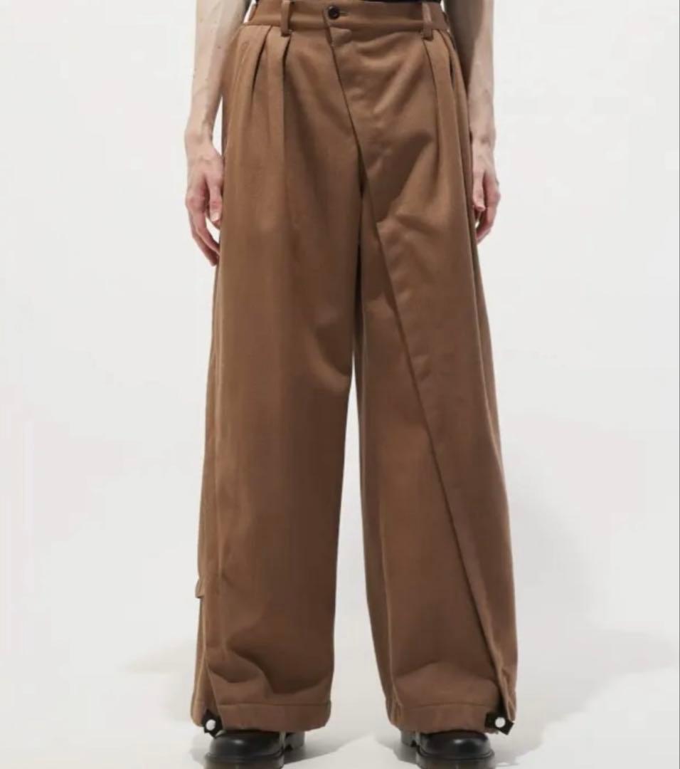 Tamme タム　∠13° WIDE SLACKS ブラウン