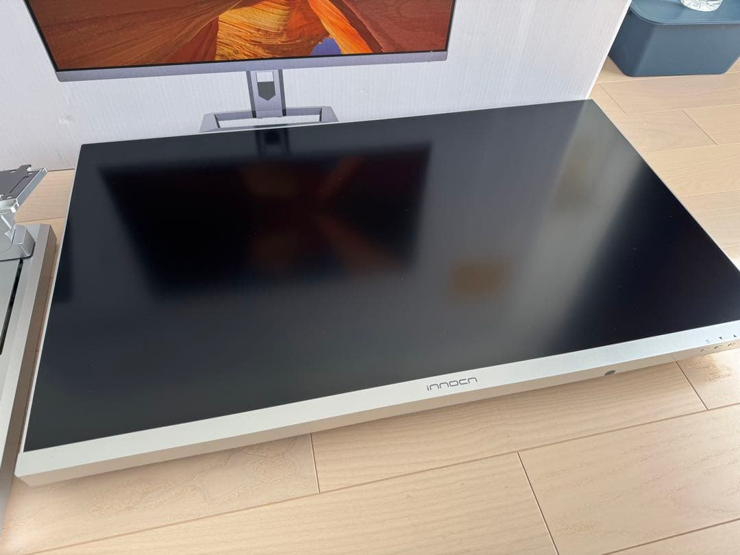 innocn 32インチ 32m2v 4KミニLEDモニター 本体