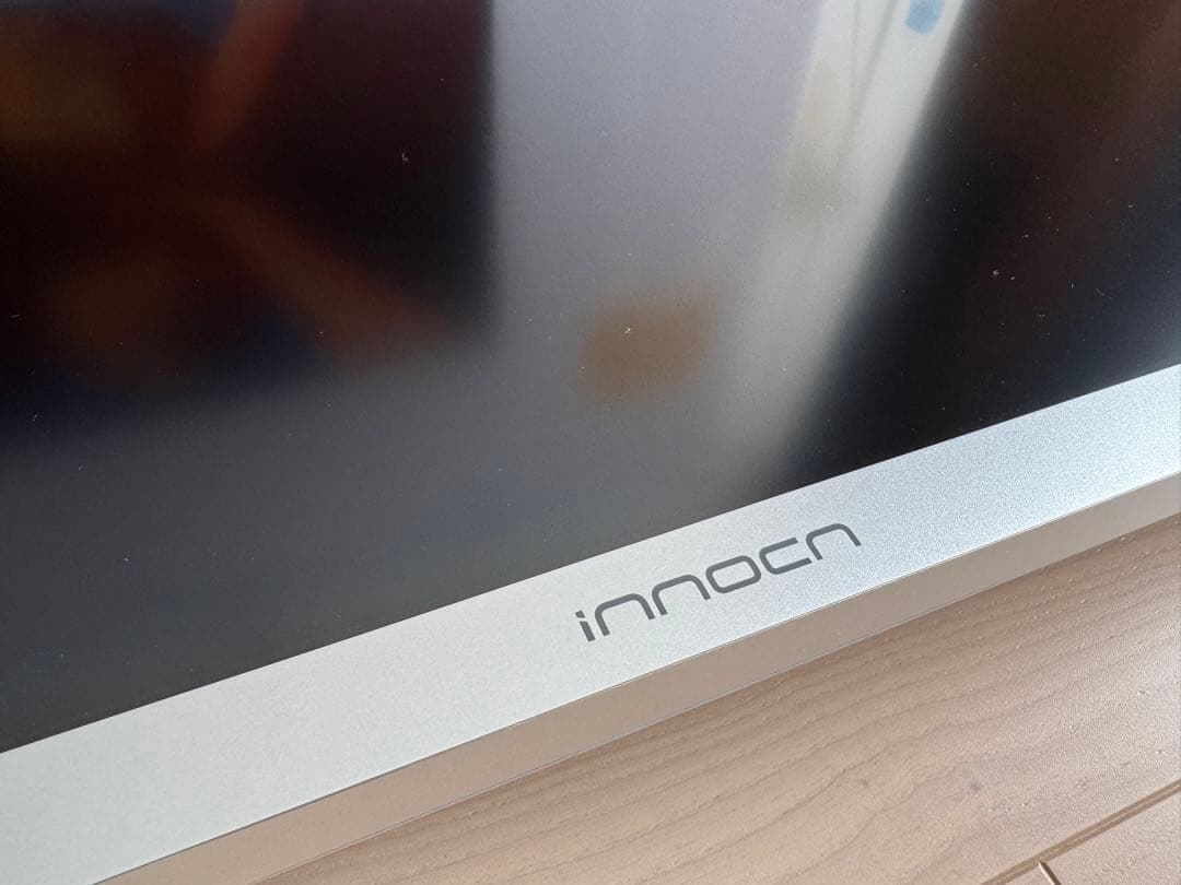 innocn 32インチ 32m2v 4KミニLEDモニター 本体