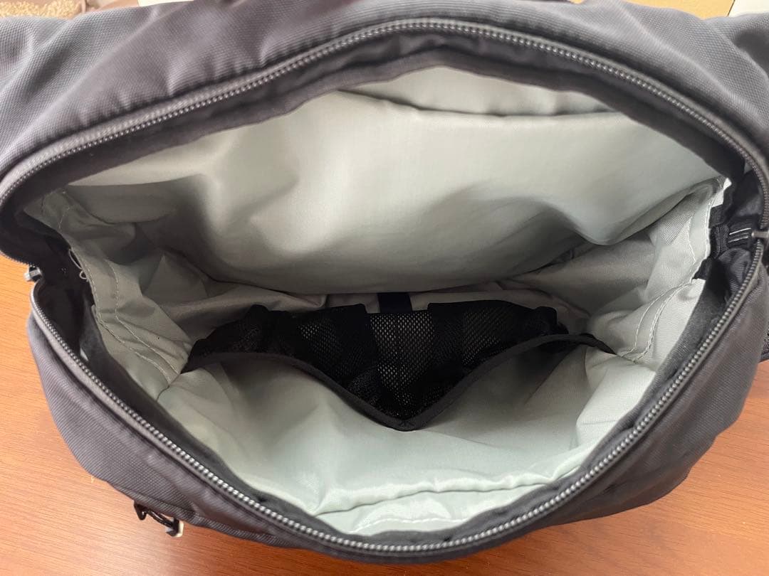 ザノースフェイス　THE NORTH FACE スリングバッグ　抱っこ紐