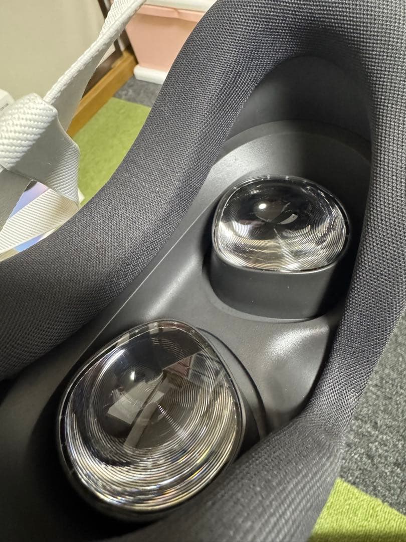  Quest 3S 128GB 本体とコントローラー