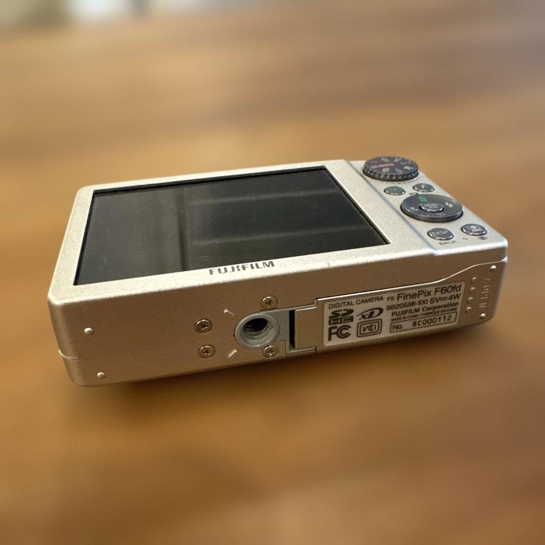 【美品】デジカメ FUJIFILM FINEPIX F60 fd 動作確認済み