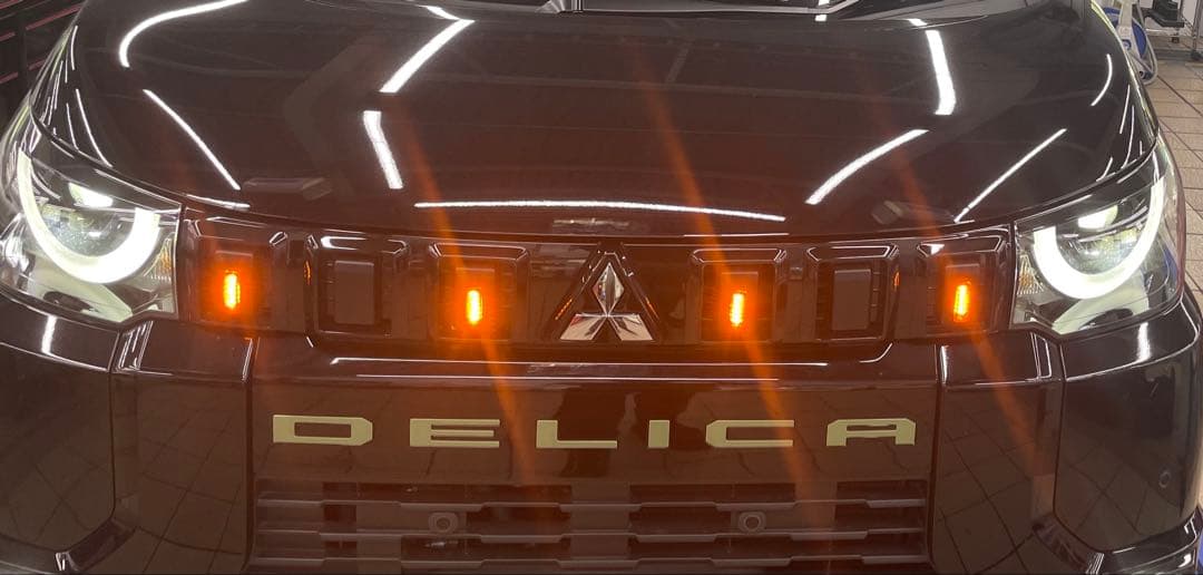 デリカミニフロントグリルLED光