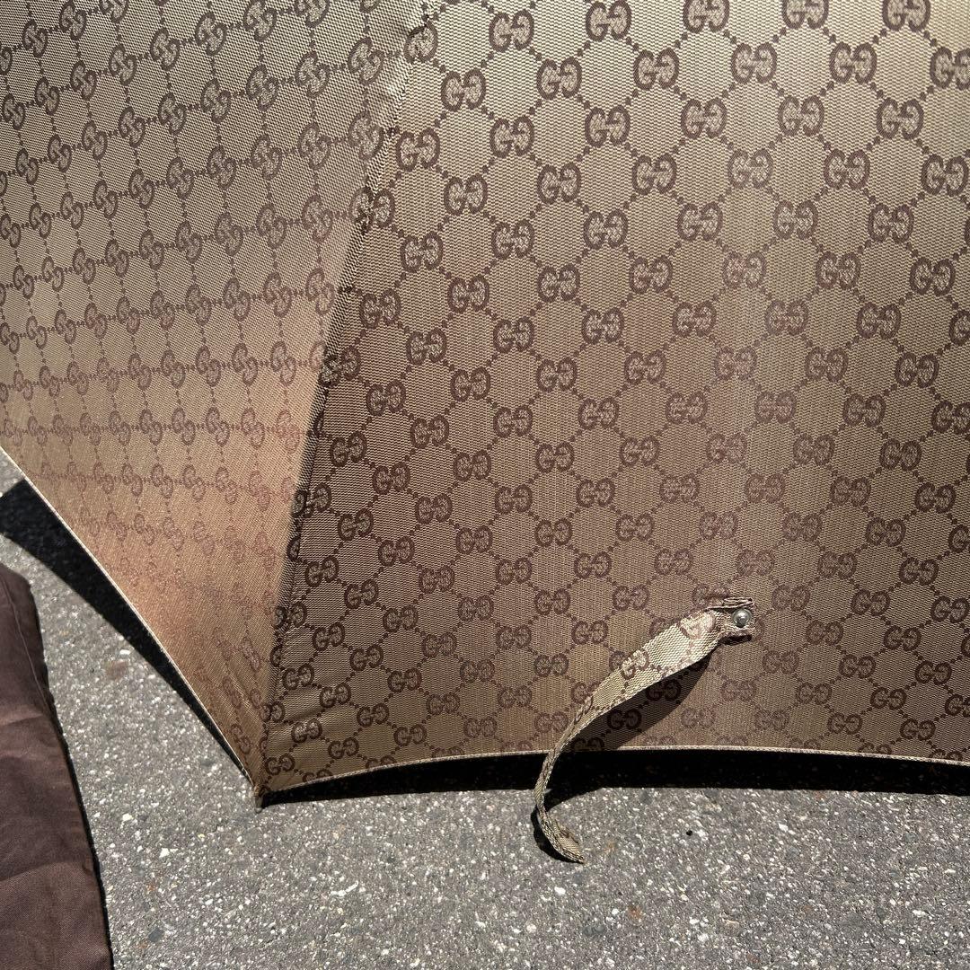 美品 GUCCI グッチ 傘 大きめサイズ GG柄 レイングッズ