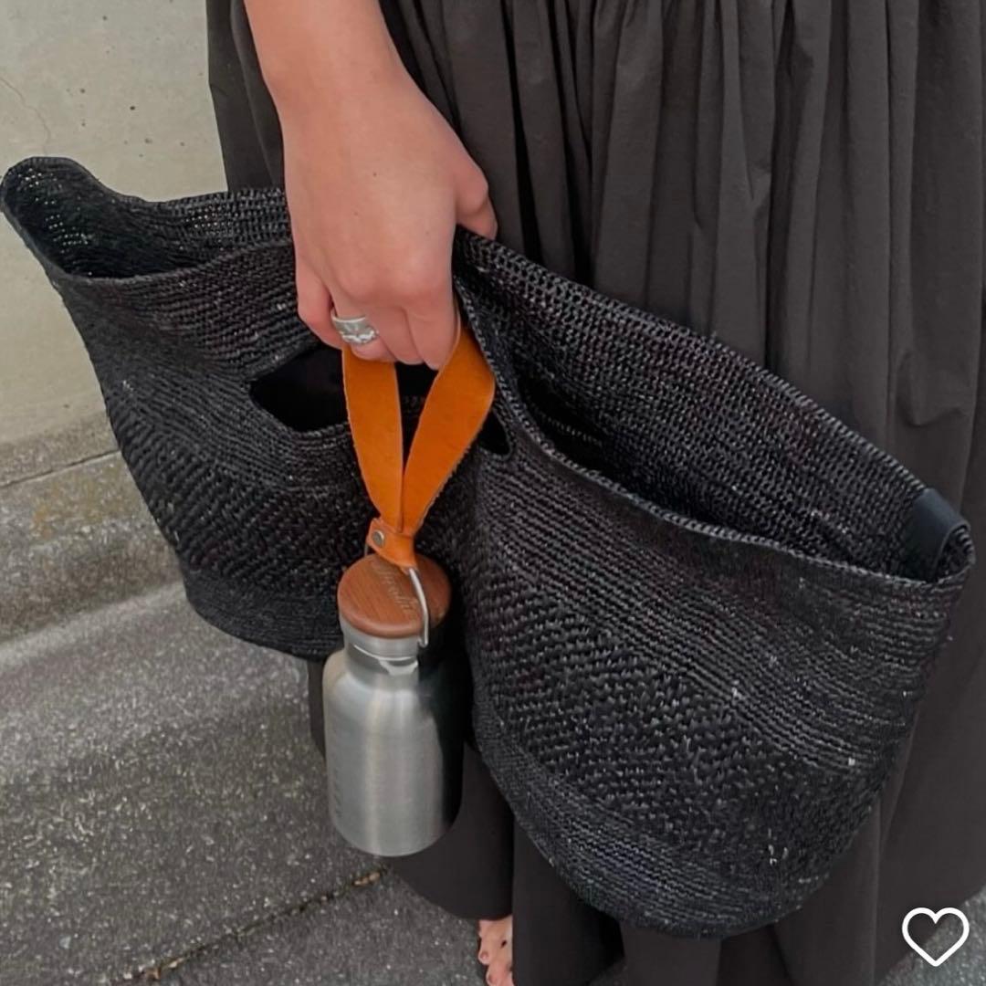 etre tokyo エトレトウキョウ　ランドスケープラフィアバッグ