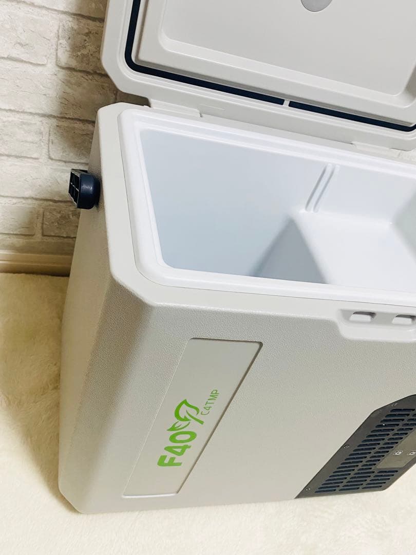 ポータブル冷蔵庫F40C4TMP　18L 車載冷蔵庫動作良好