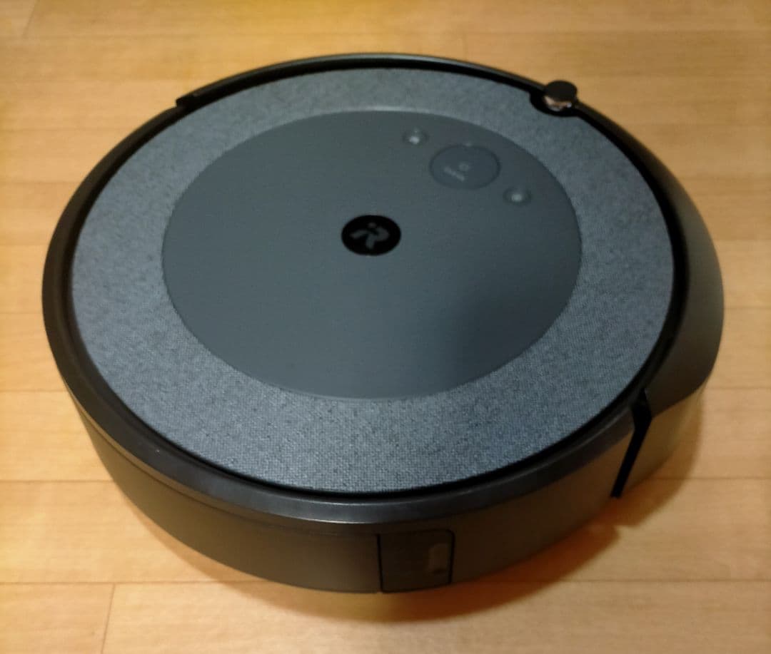 ルンバiRobotルンバi3「22年式」美品、本体のみ