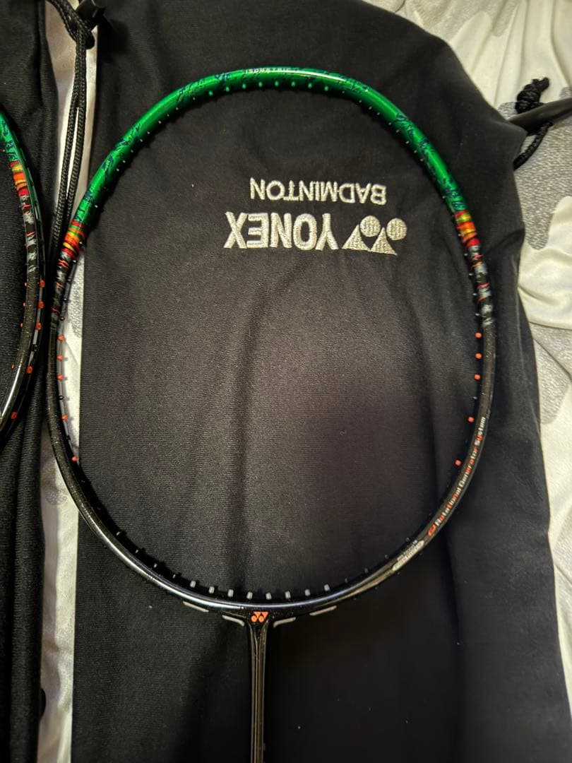 YONEX ASTROX 99プロバドミントンラケット 2本セット