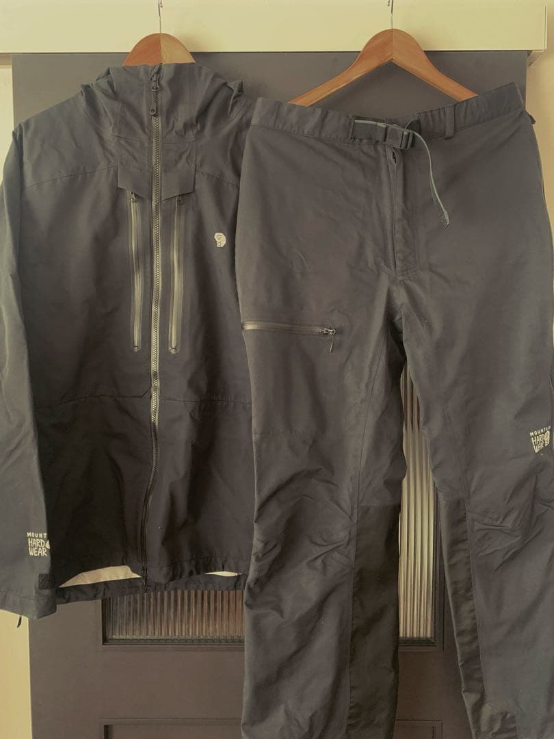 最終値下げmountain hardwear スノーストーム　セットアップ