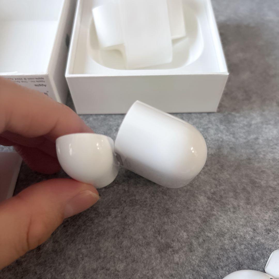 【美品】Apple AirPods 4 アクティブノイズ キャンセリング搭載
