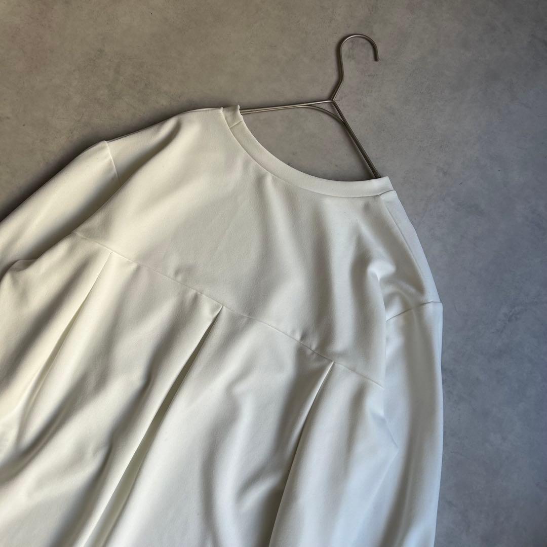 美品✨ビアズリー ワンピース Tブラウス 23SS 洗える ストレッチ 白