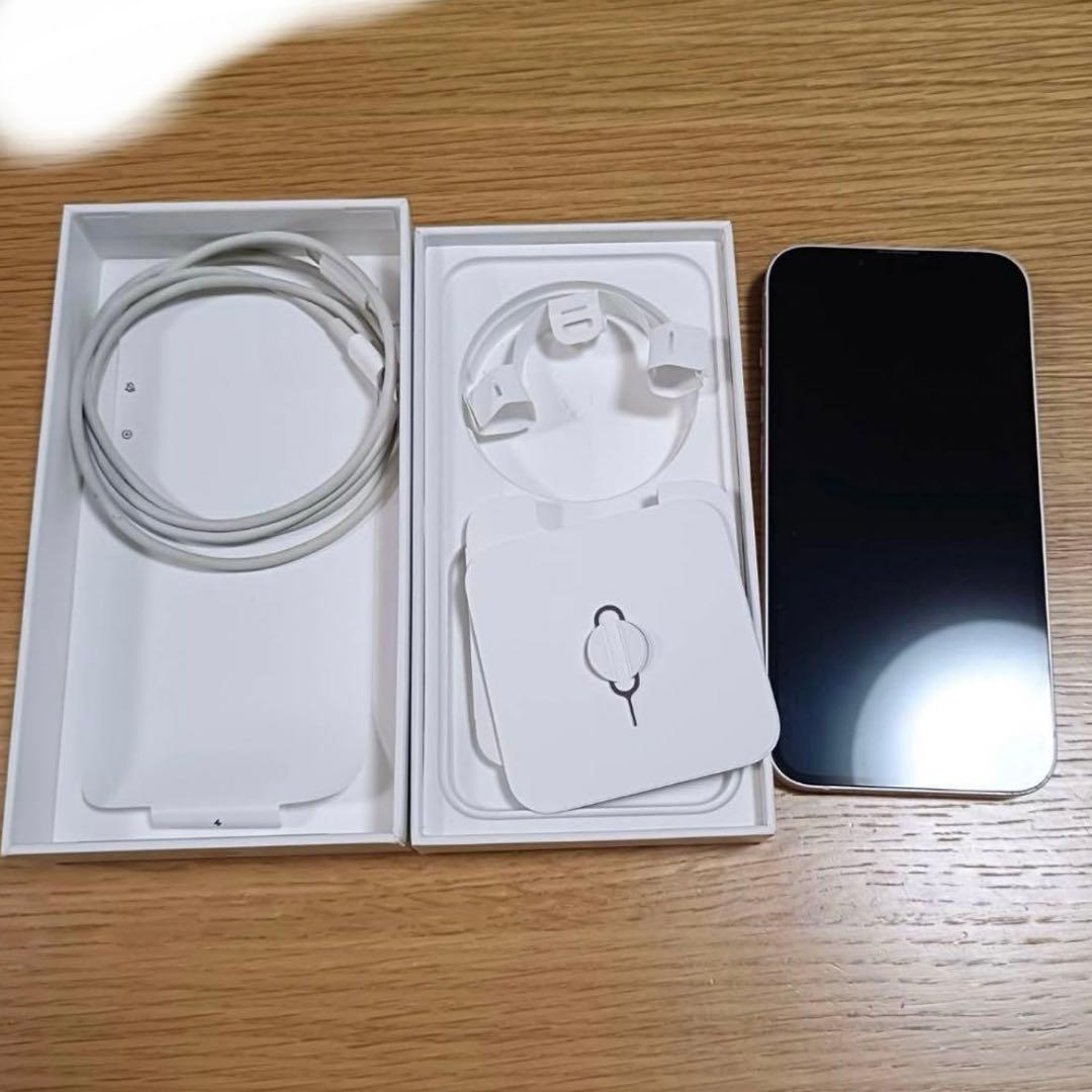 iPhone13 256GB スターライト ケーブル付き