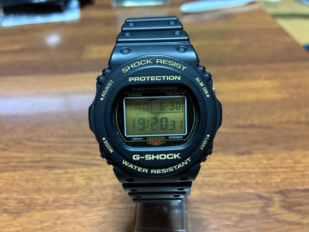 G-SHOCK DW-5735D-1BJR 35周年【大幅価格改訂】