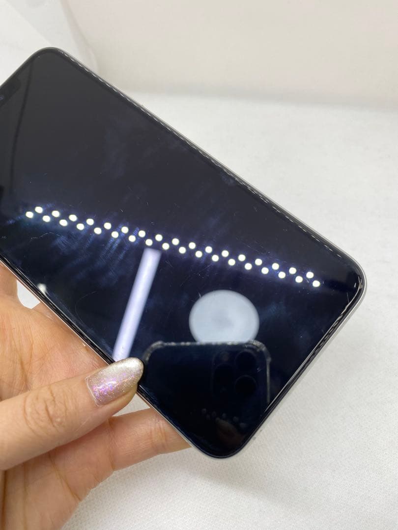 Iphone 11 Pro max 64GB Sim フリー　86083