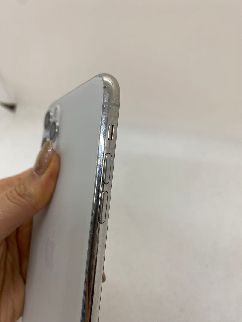 Iphone 11 Pro max 64GB Sim フリー　86083