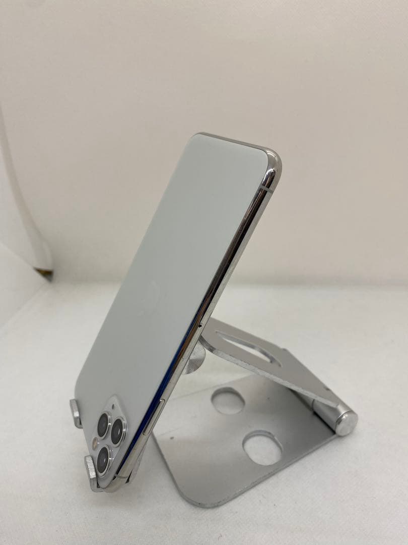 Iphone 11 Pro max 64GB Sim フリー　86083