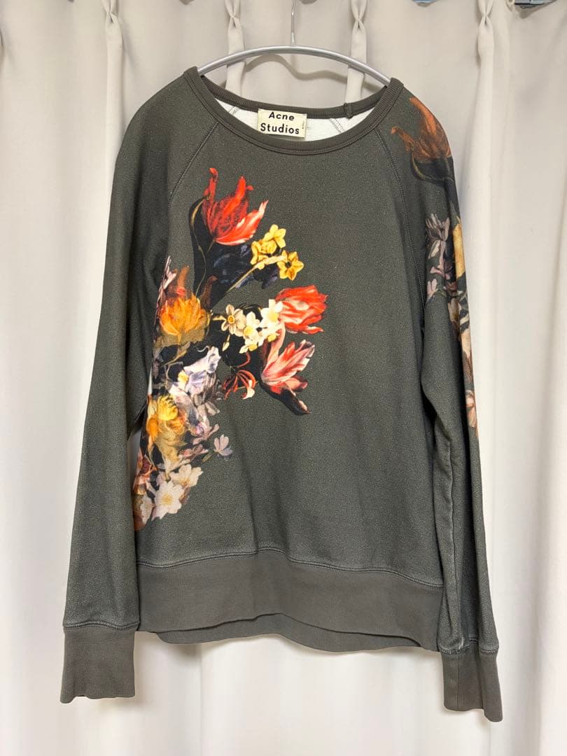 けいちゃん　Acne Studios フラワープリント スウェット