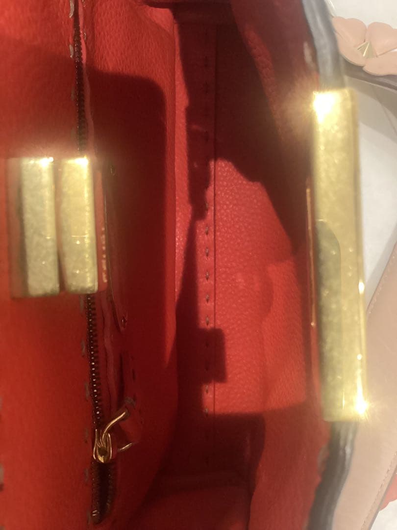 フェンディ　ピーカブー　エッセンシャリー　セレリア　ブラウン