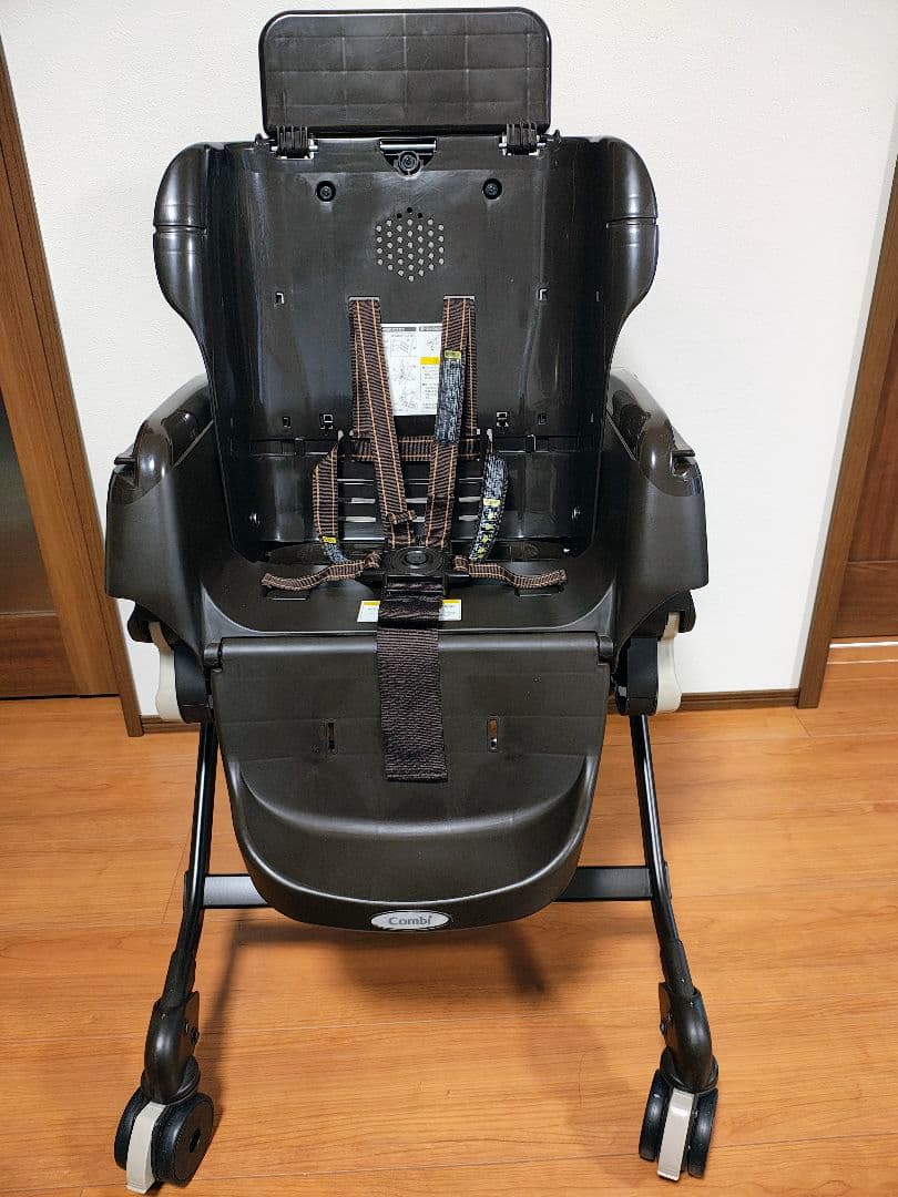 Combi 『ネムリラAT 』ハイローチェア　電動　　本日最終値下げ！！