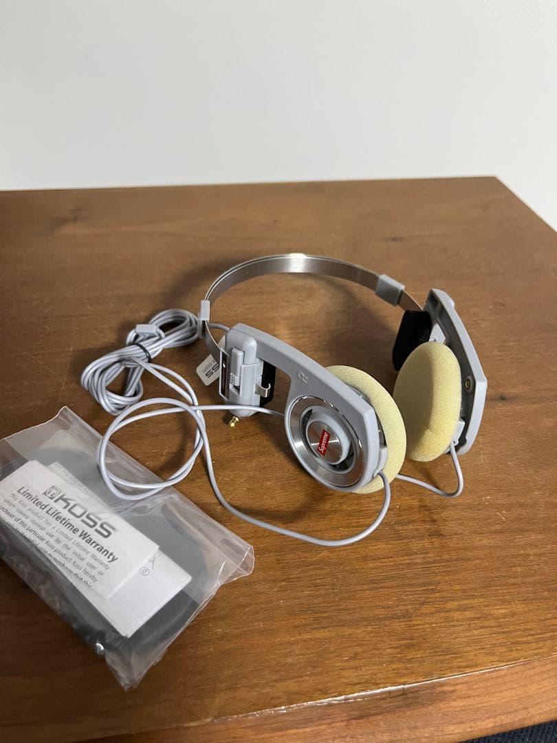 supreme KOSS ヘッドホン