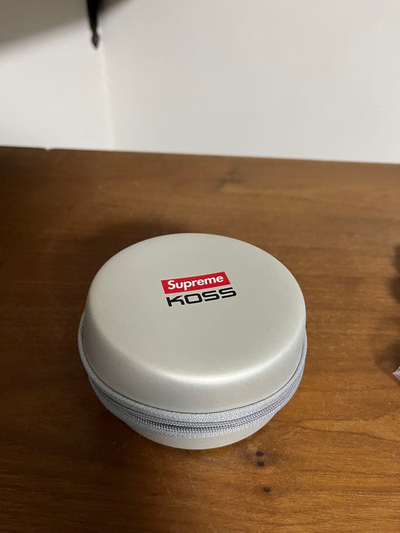 supreme KOSS ヘッドホン