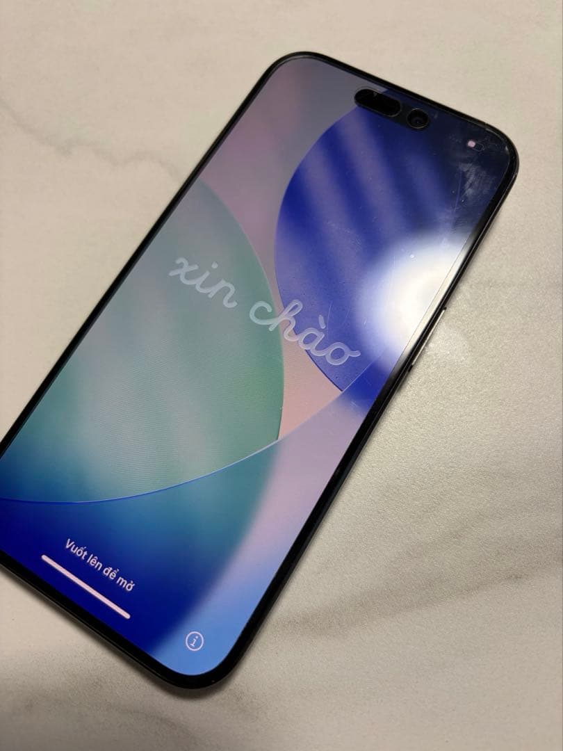 iPhone 15 Pro ブラック